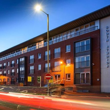 Luxury City Apartment Underground Parking 5* Belfast Exterior photo